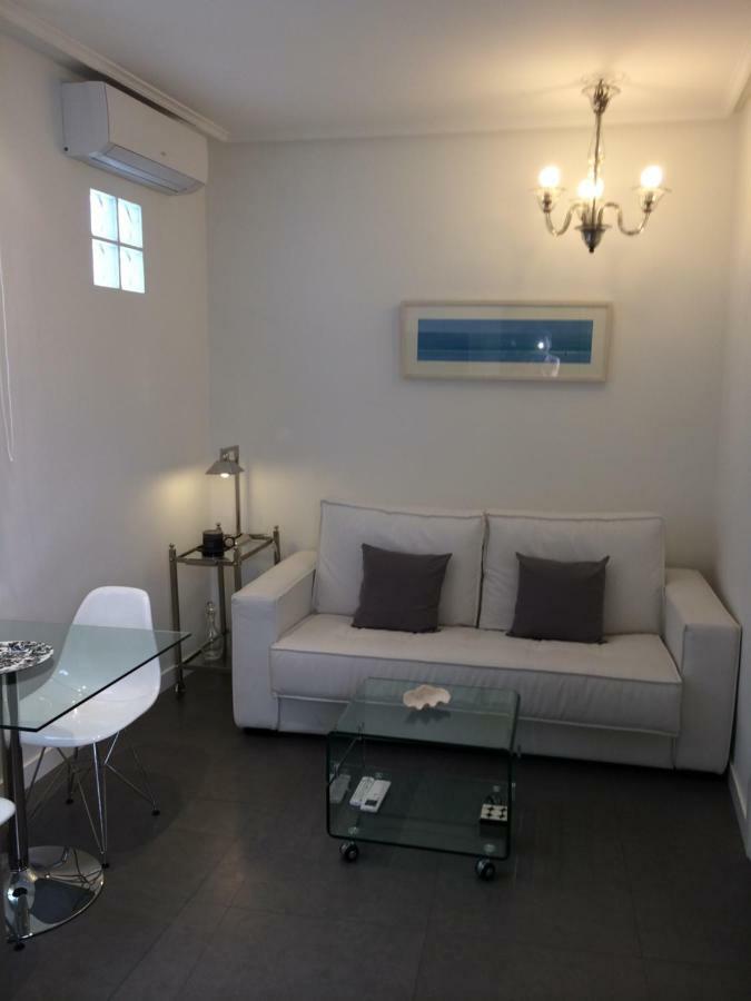 Apartamento Anton Martin II มาดริด ภายนอก รูปภาพ